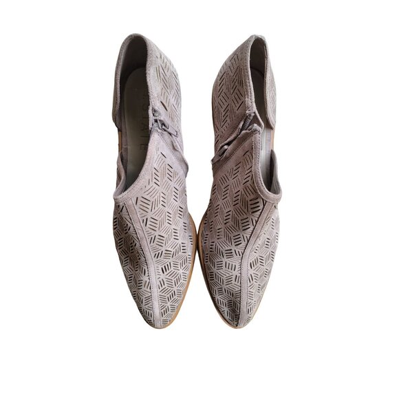 1. State Iddah Perforated Laser Cut Bootie Size 9 - Picture 4 of 8